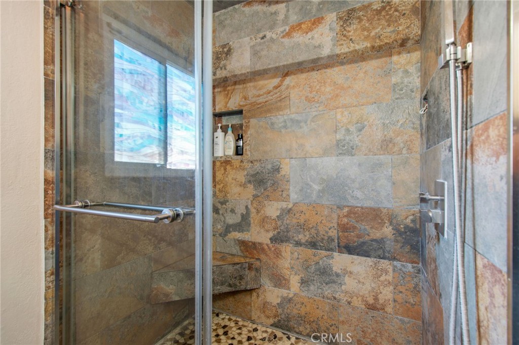 MLS #OC25268608 image #8