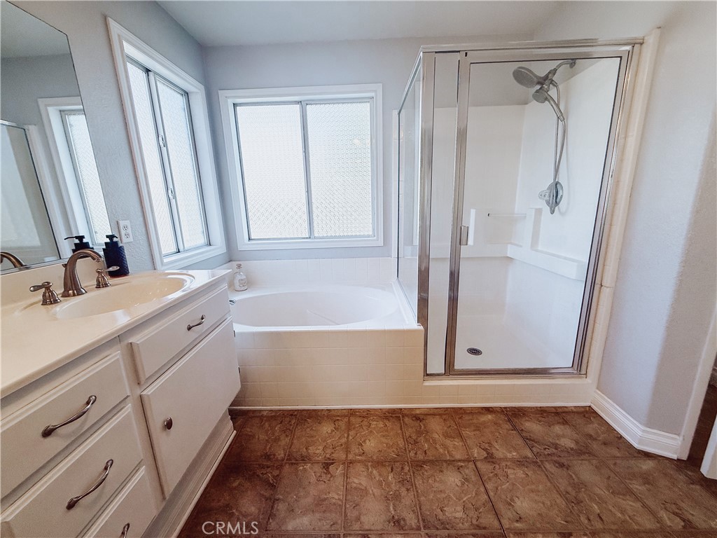 MLS #OC25268614 image #19