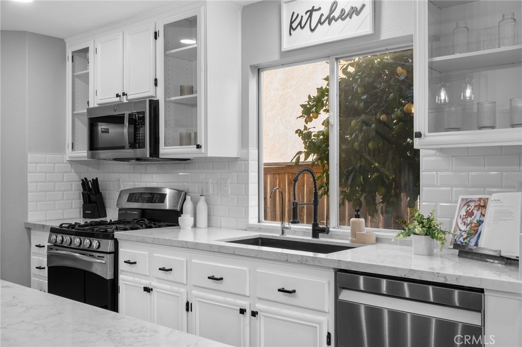 MLS #OC25268614 image #2