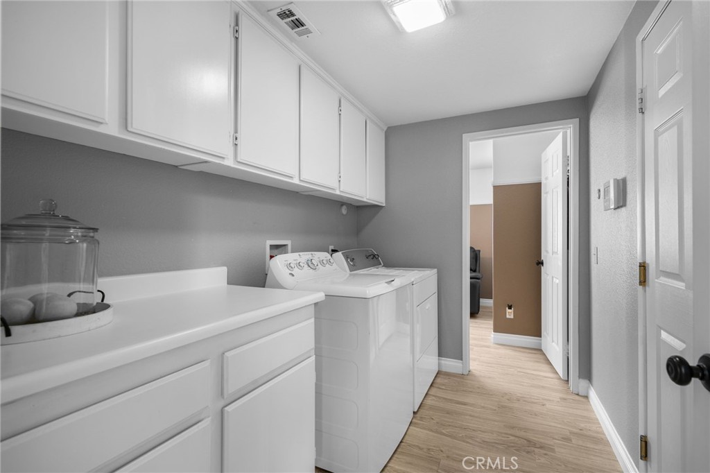 MLS #OC25268614 image #30