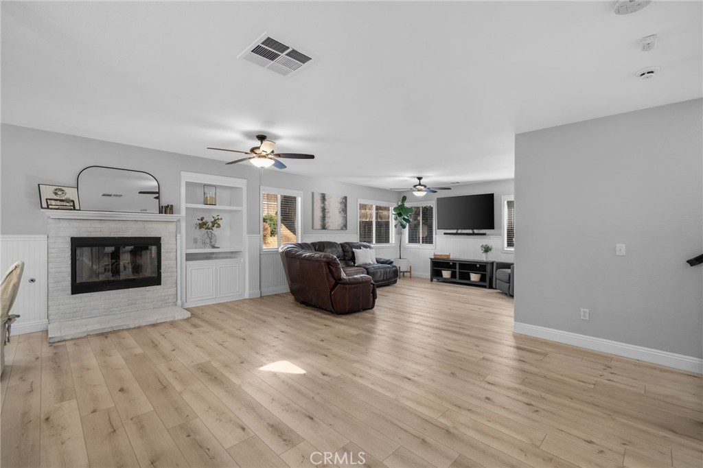 MLS #OC25268614 image #7