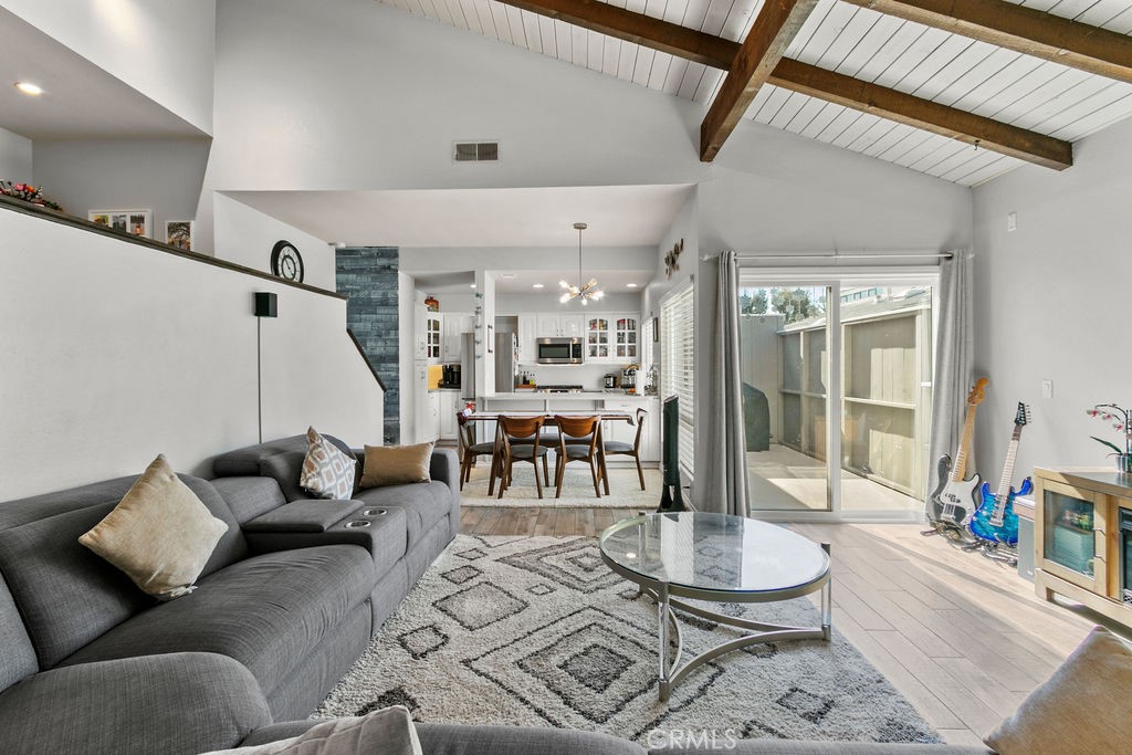 MLS #OC25268680 image #9