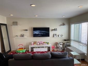 MLS #OC25268714 image #3