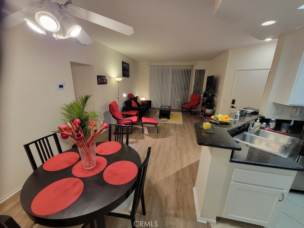 MLS #OC25268716 image #4