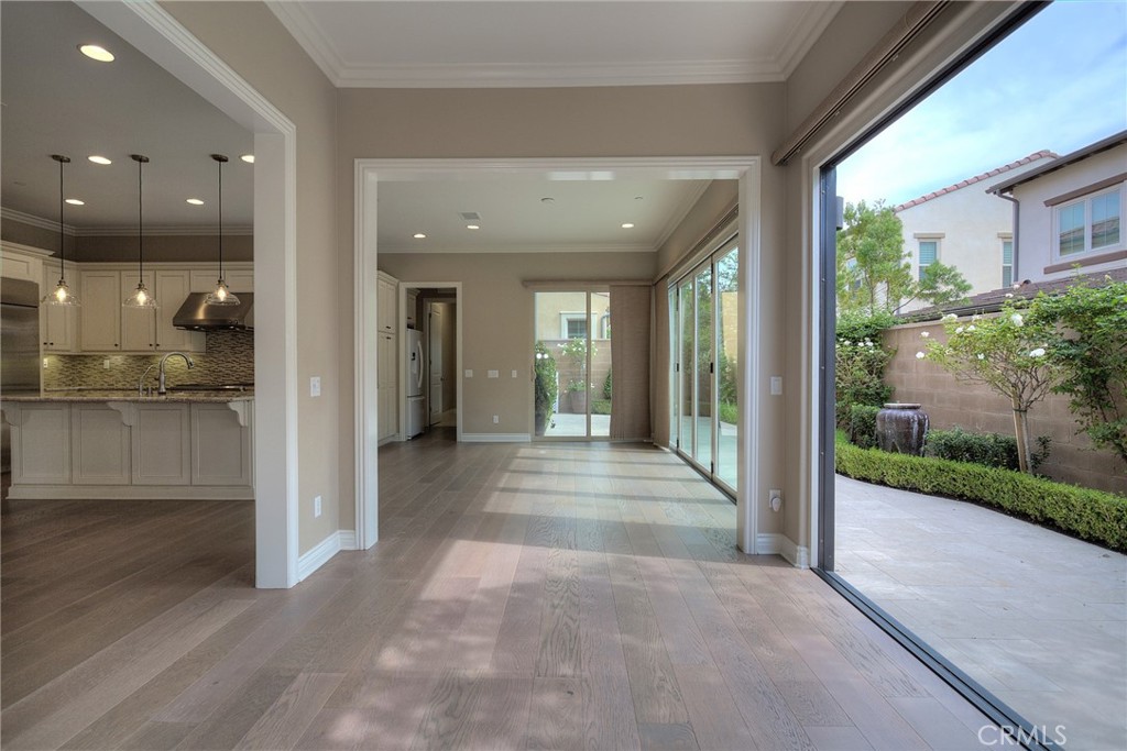 MLS #OC25268722 image #11