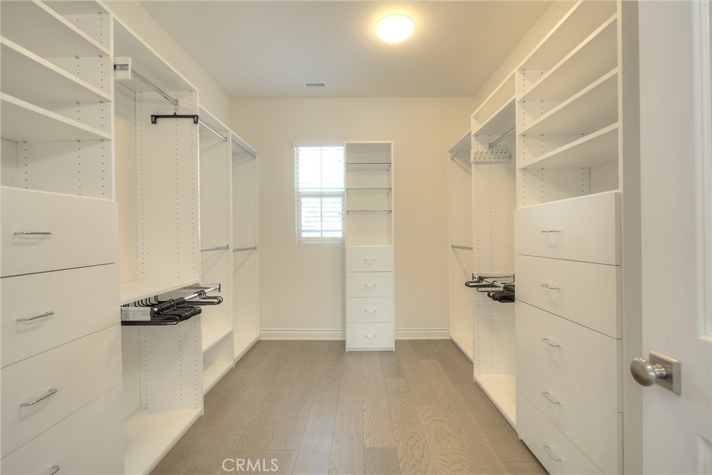 MLS #OC25268722 image #18