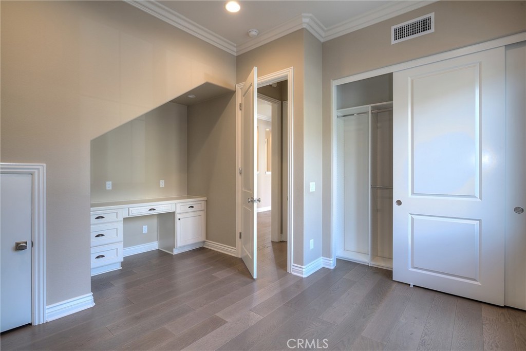 MLS #OC25268722 image #22