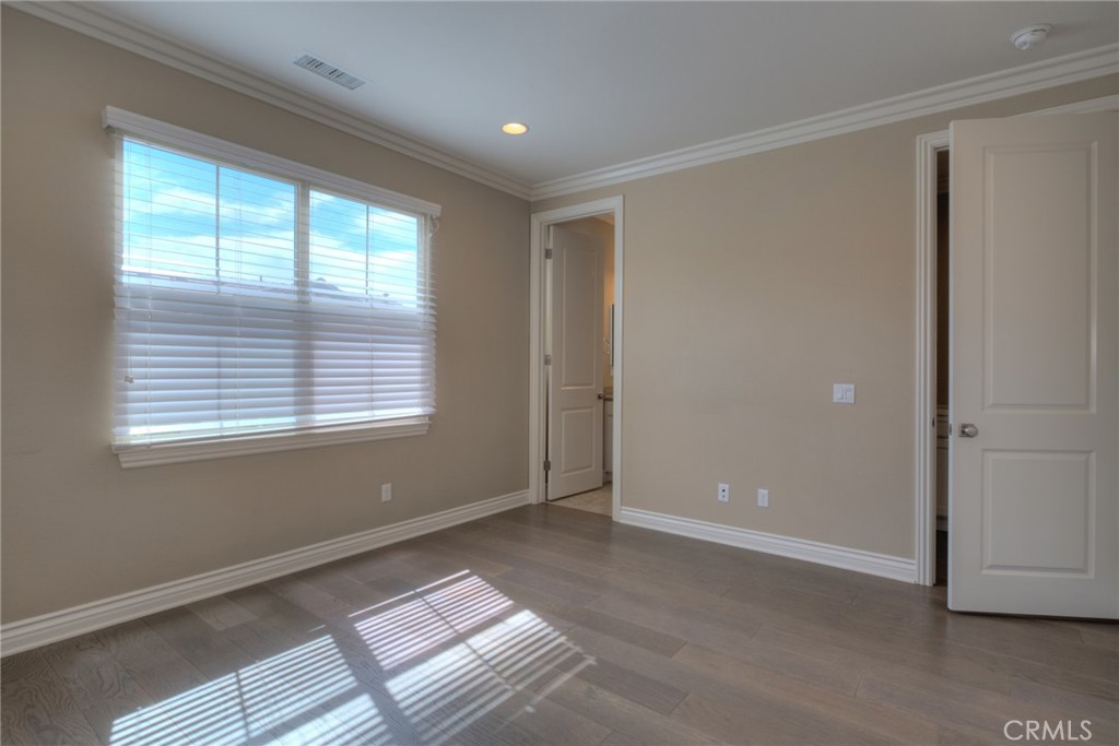 MLS #OC25268722 image #30