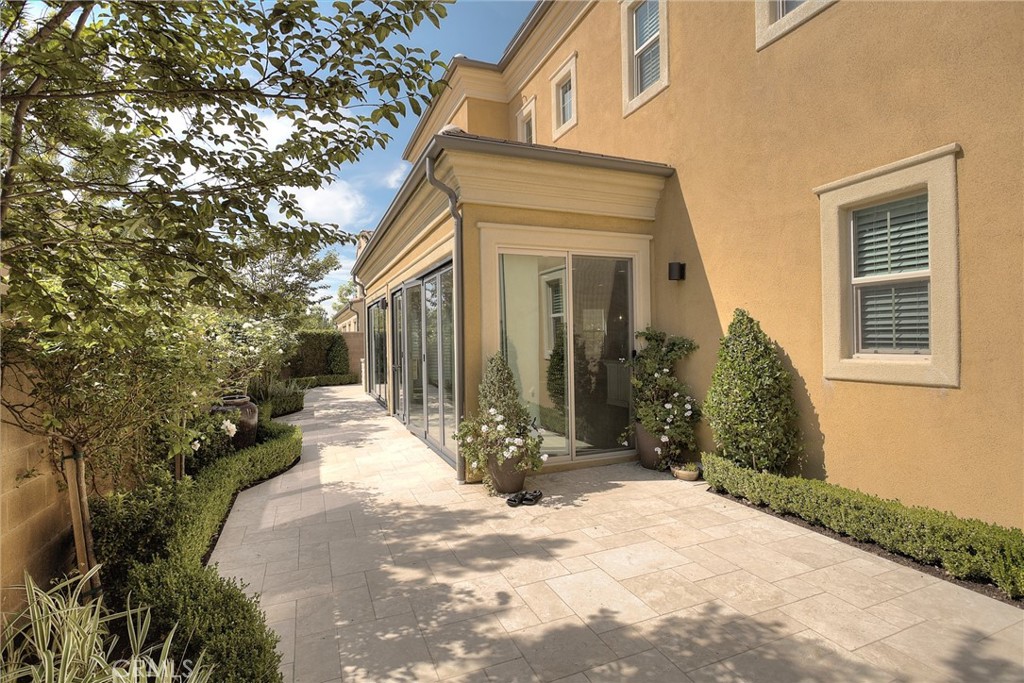 MLS #OC25268722 image #41