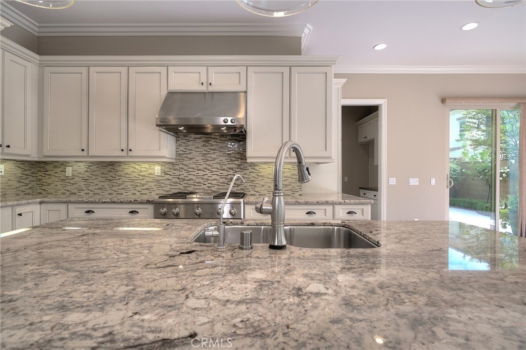 MLS #OC25268722 image #5