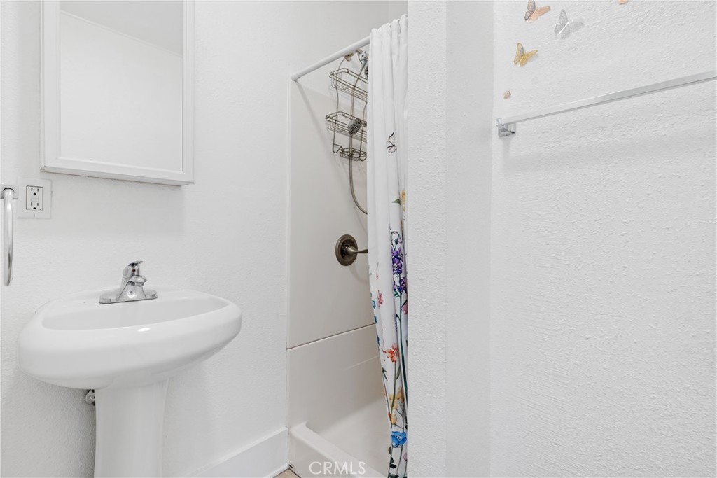 MLS #OC25268740 image #19