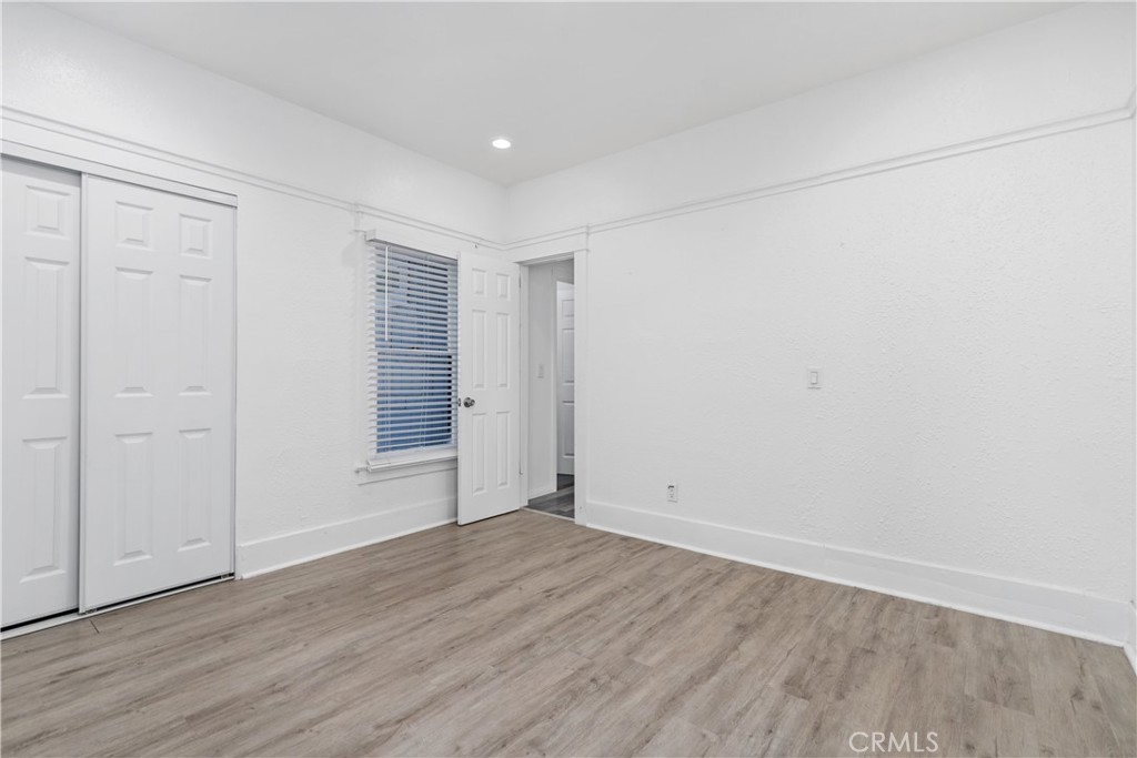 MLS #OC25268740 image #21