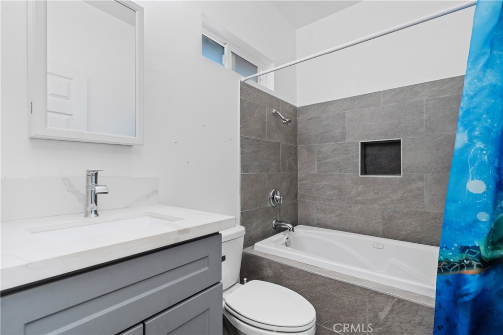 MLS #OC25268740 image #22