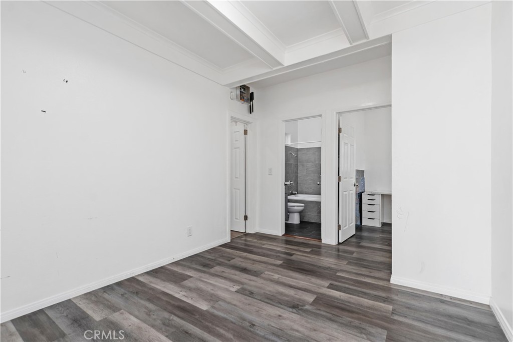 MLS #OC25268740 image #24