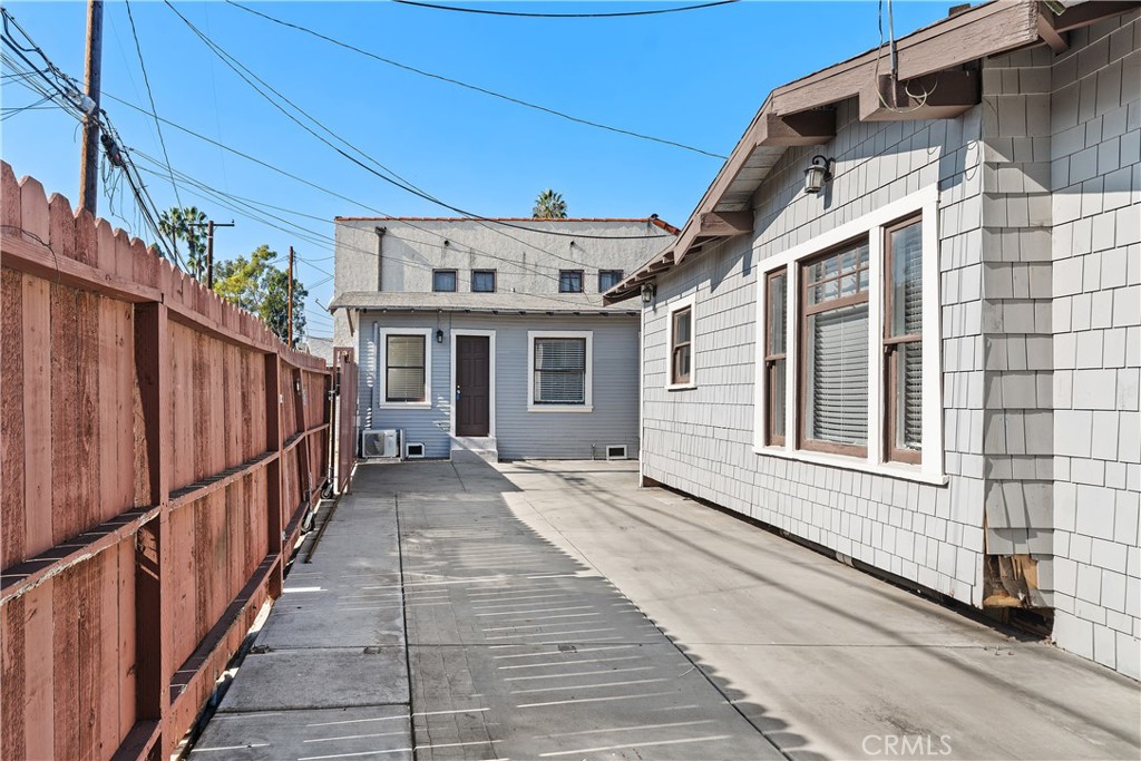 MLS #OC25268740 image #6