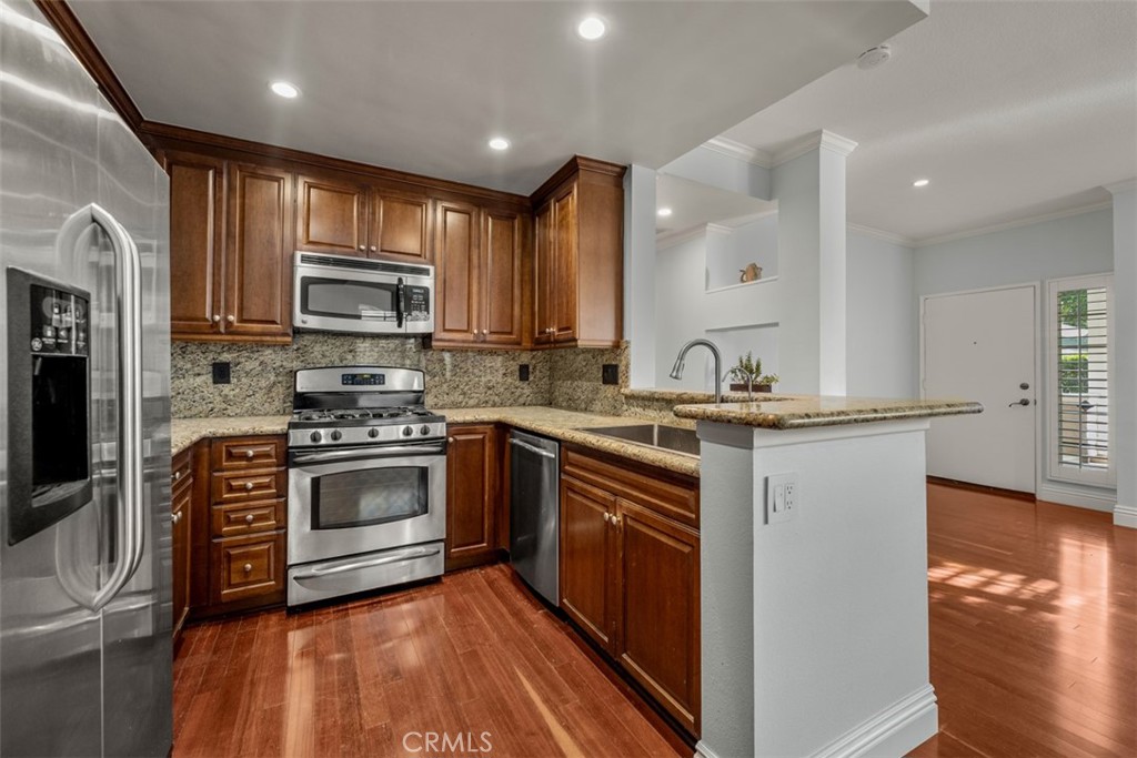 MLS #OC25268747 image #10