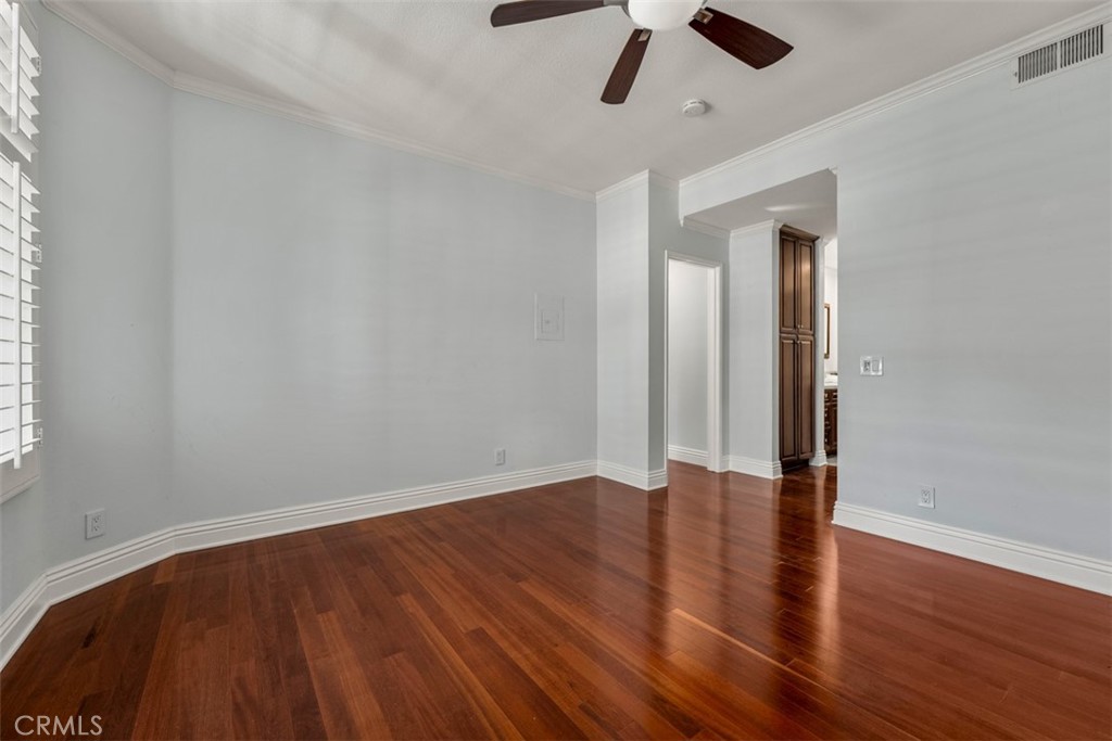 MLS #OC25268747 image #14