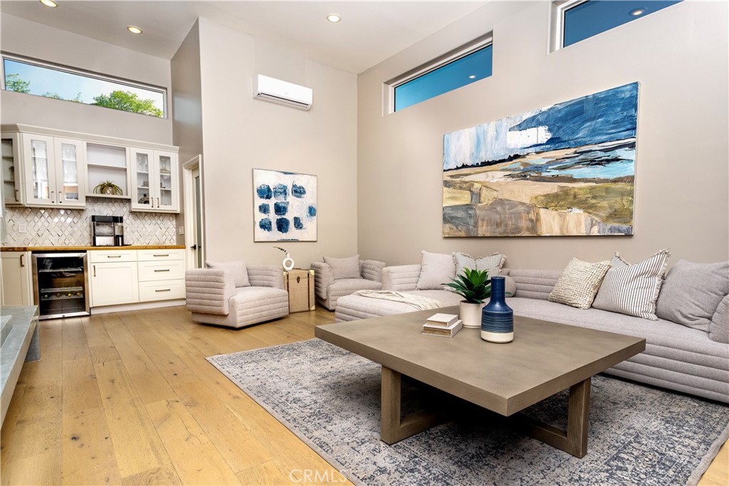 MLS #OC25268761 image #10