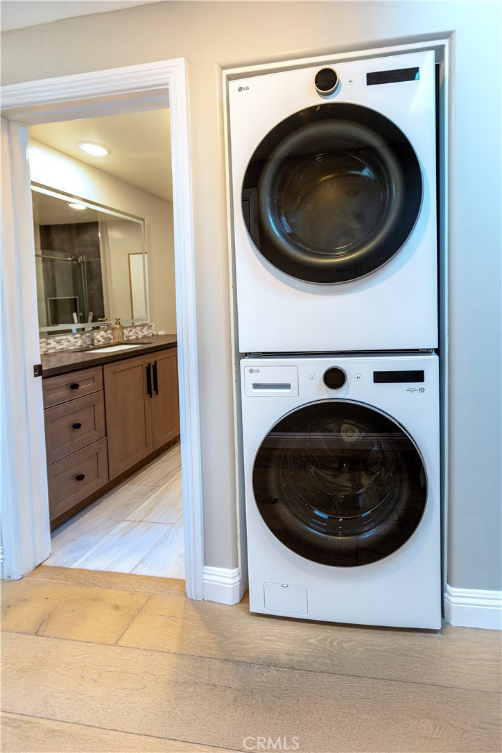 MLS #OC25268761 image #24