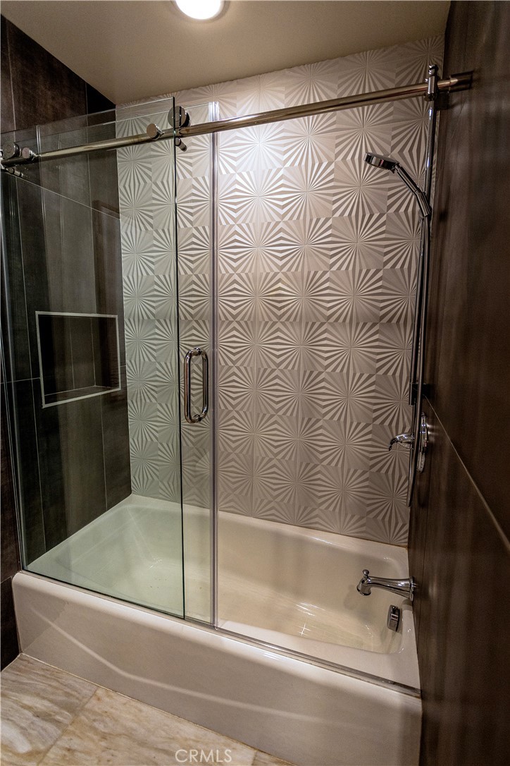 MLS #OC25268761 image #29