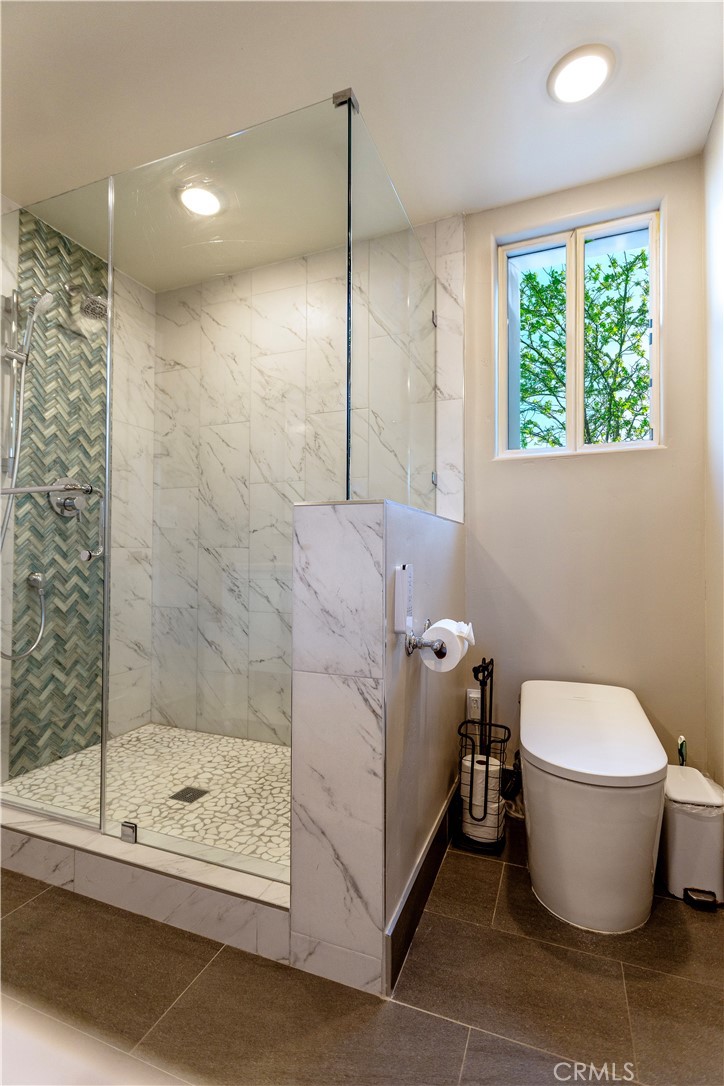 MLS #OC25268761 image #32