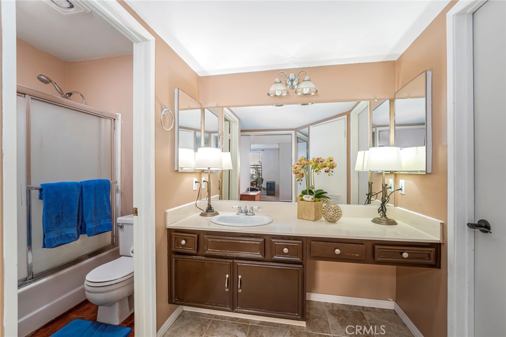 MLS #OC25268769 image #15