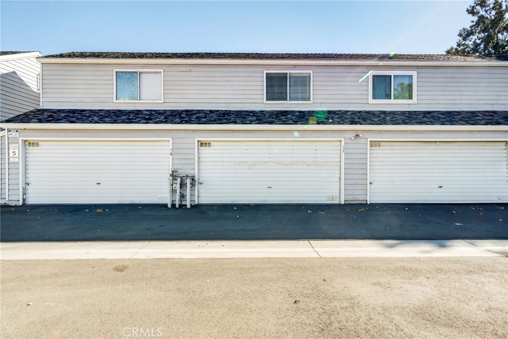 MLS #OC25268772 image #26