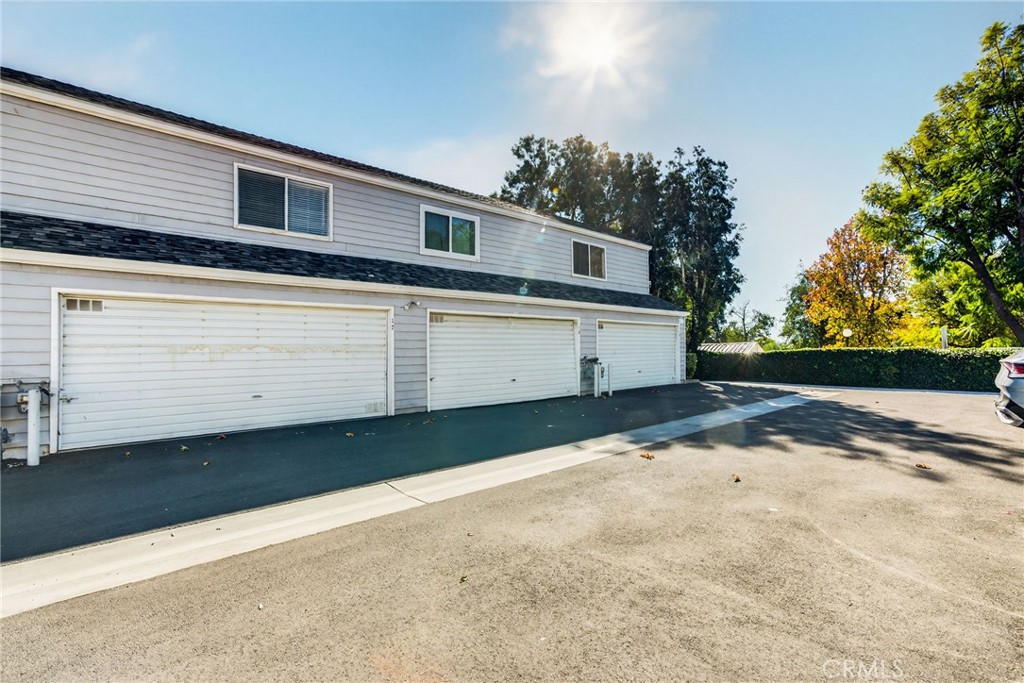 MLS #OC25268772 image #27