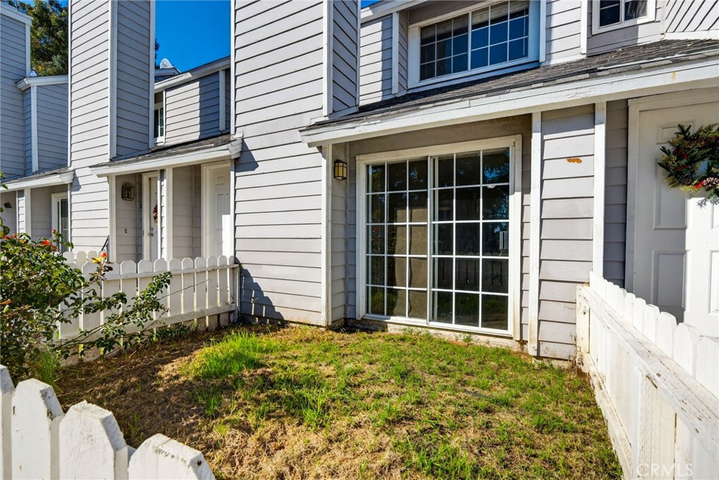 MLS #OC25268772 image #4