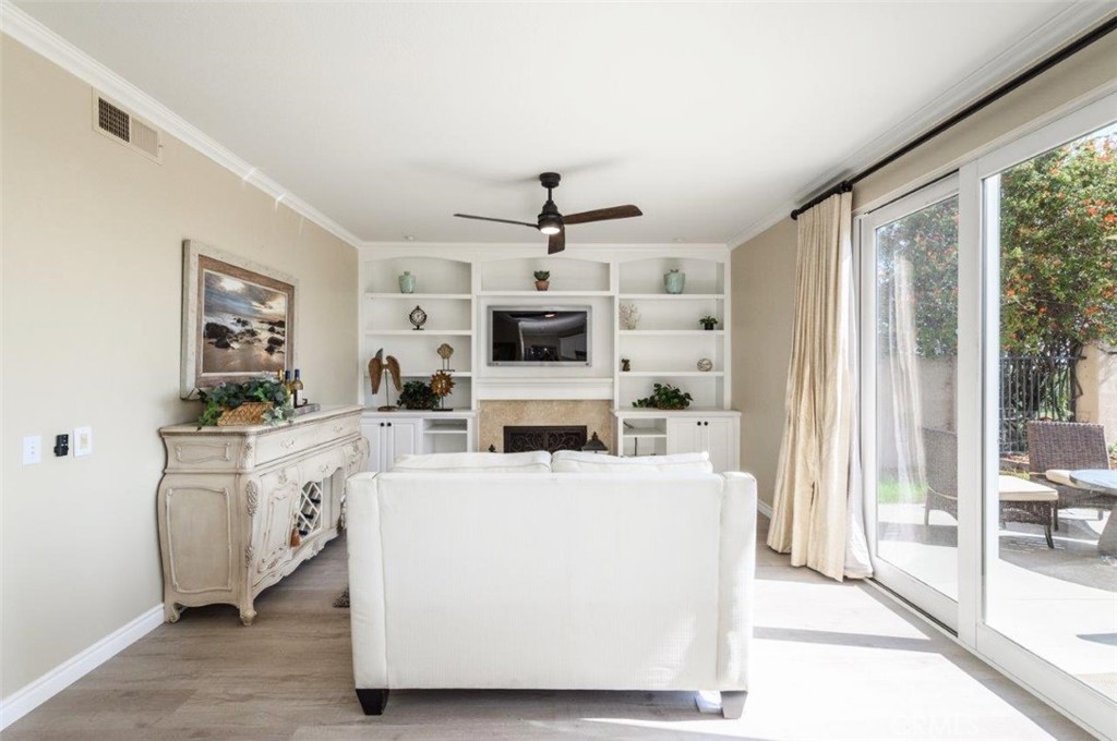 MLS #OC25268825 image #13