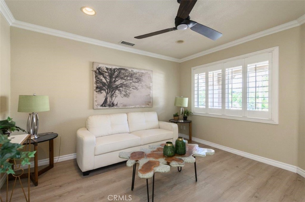 MLS #OC25268825 image #25