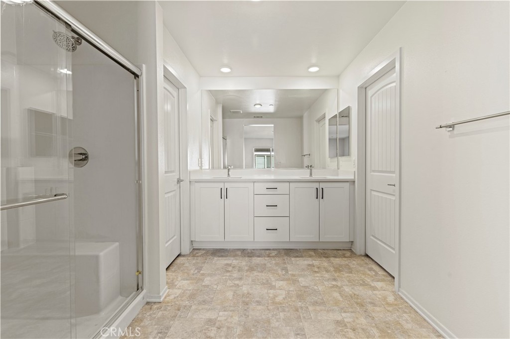 MLS #OC25268856 image #9