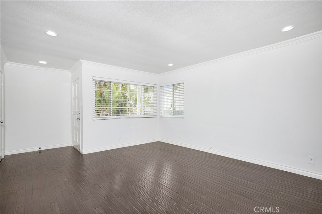 MLS #OC25268889 image #19