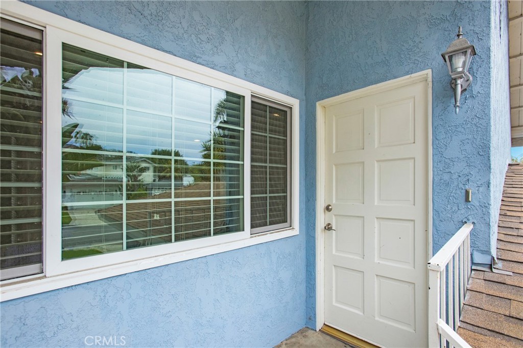 MLS #OC25268889 image #2