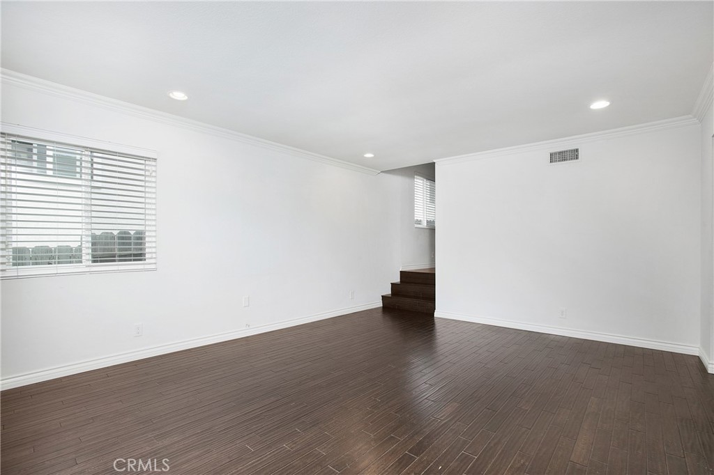 MLS #OC25268889 image #27