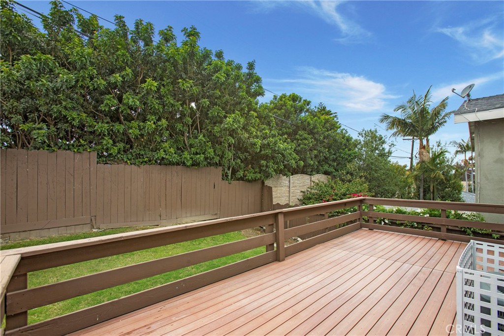 MLS #OC25268889 image #4