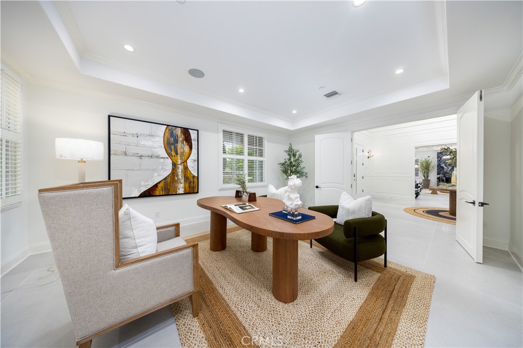 MLS #OC25268921 image #4