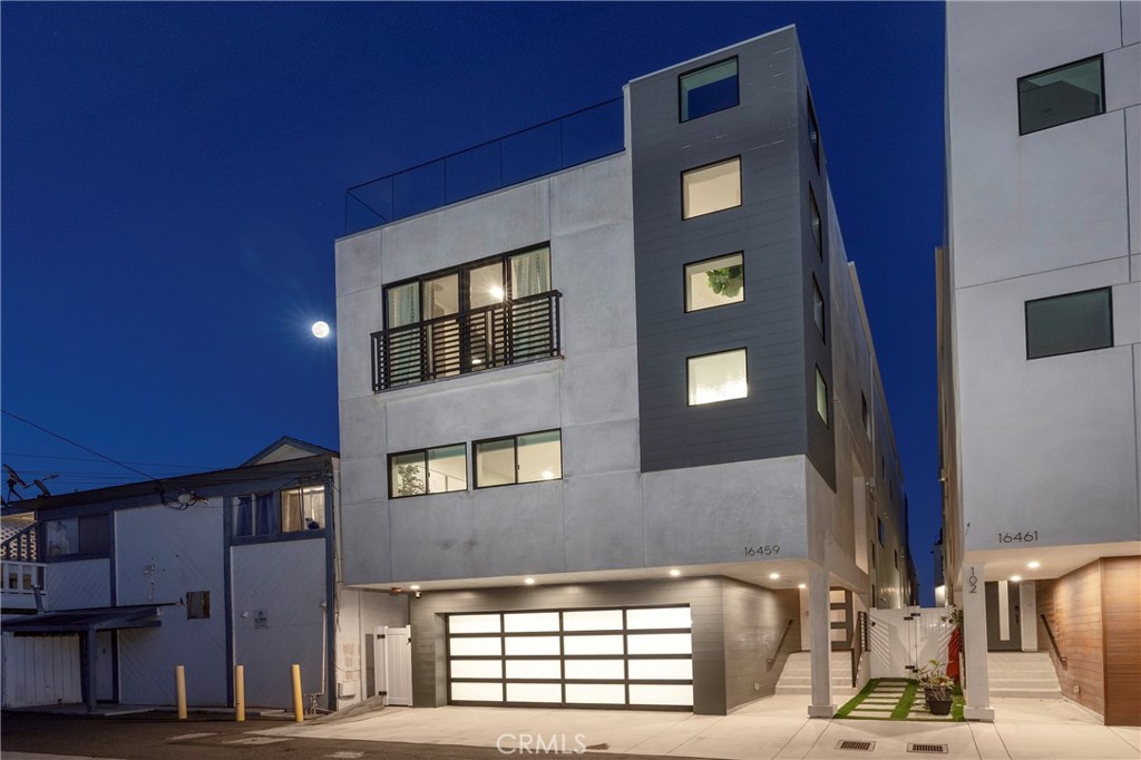 MLS #OC25268924 image #0