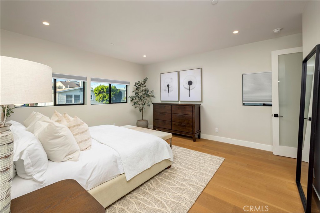 MLS #OC25268924 image #10