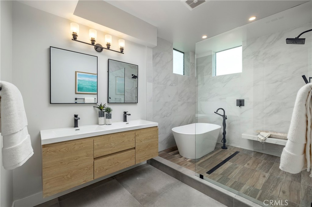 MLS #OC25268924 image #13