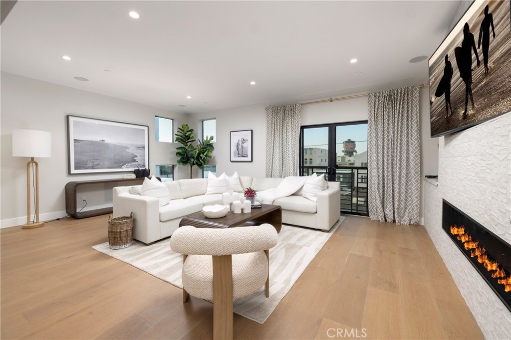 MLS #OC25268924 image #20