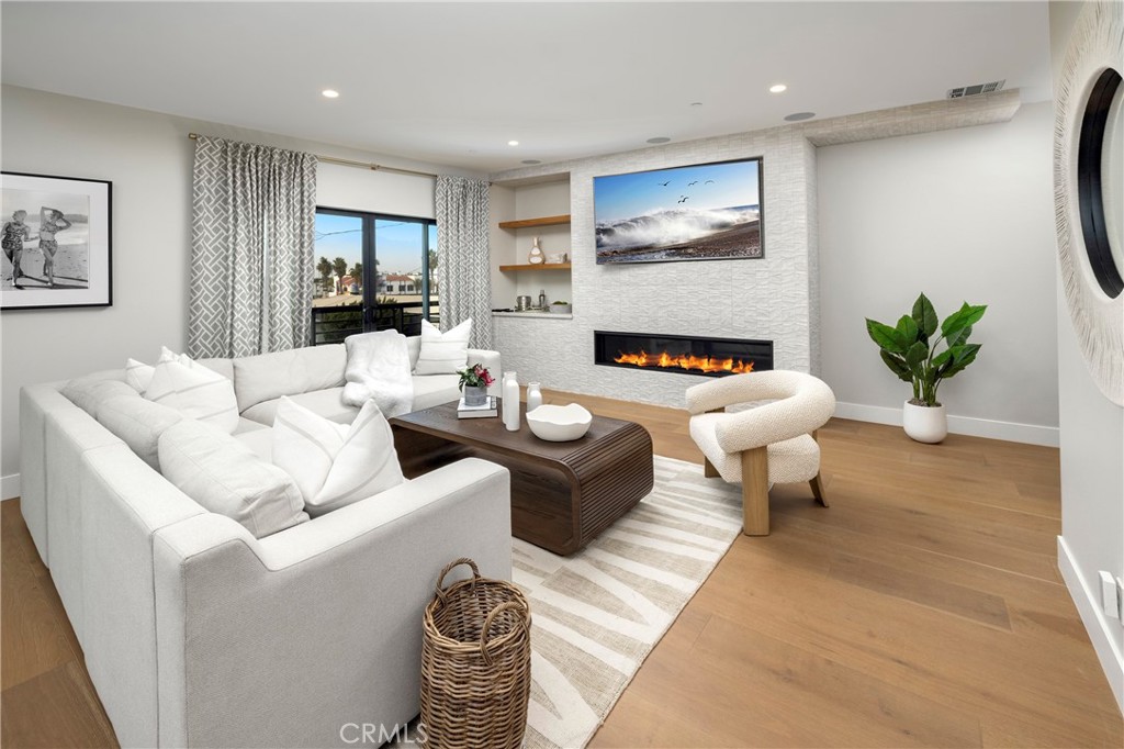 MLS #OC25268924 image #21