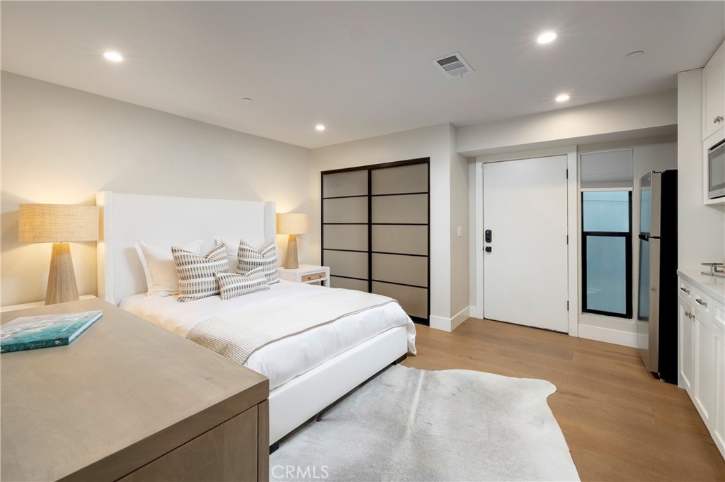 MLS #OC25268924 image #4