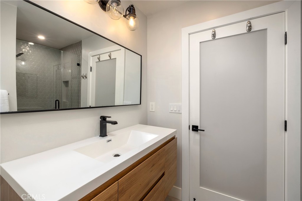 MLS #OC25268924 image #7