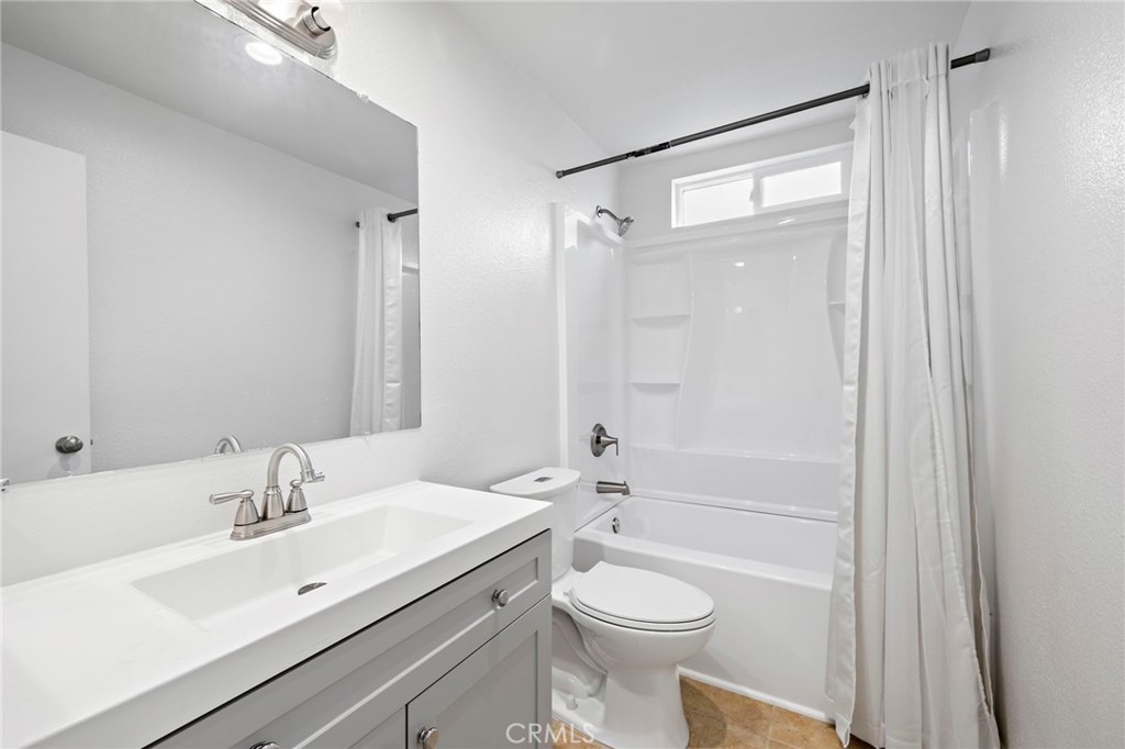 MLS #OC25268927 image #12