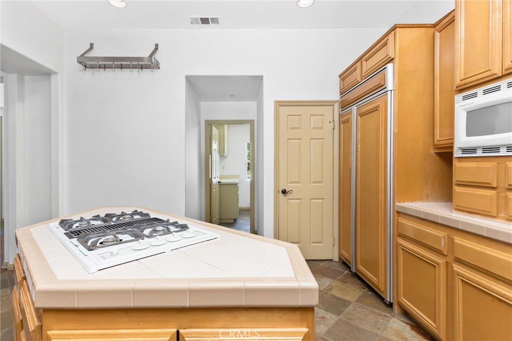 MLS #OC25268953 image #15