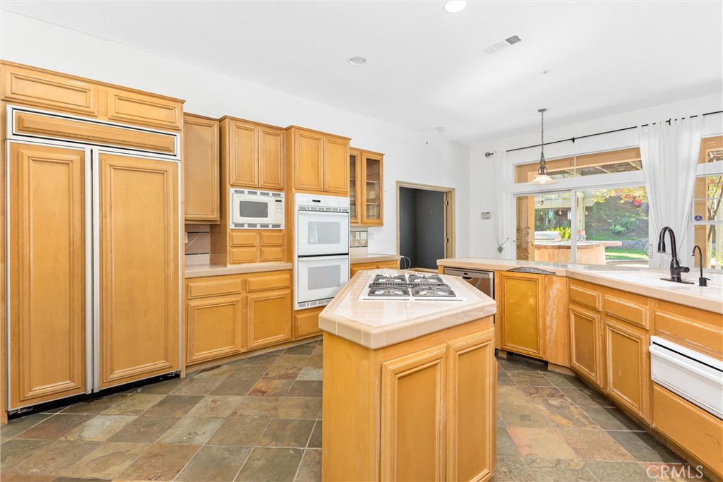 MLS #OC25268953 image #16