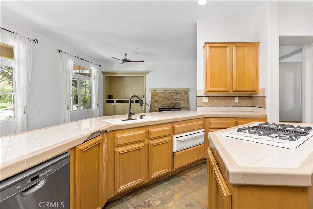 MLS #OC25268953 image #19