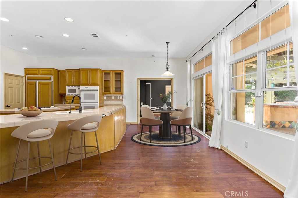 MLS #OC25268953 image #2