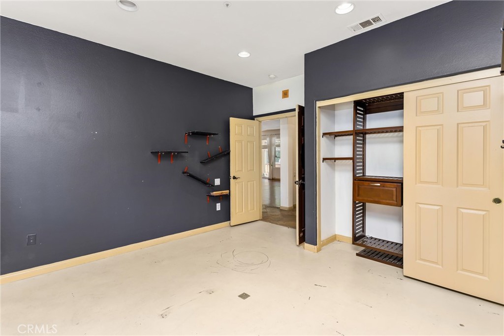 MLS #OC25268953 image #24